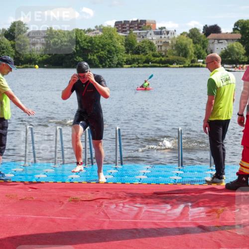 16.06.2024 - 7 Türme Triathlon KatJ http://msf.ph/oto/6314747 16.06.2024 11:21:50 Schwimmen 18, 162, 234, 239 meine-sportfotos.de