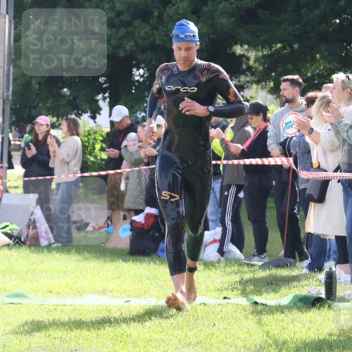16.06.2024 - 26. Vierlanden-Triathlon Lena Gebhardt http://msf.ph/oto/6314749 16.06.2024 09:44:08 Schwimmen 12, 13, 21, 29, 12, 13, 21, 29 meine-sportfotos.de