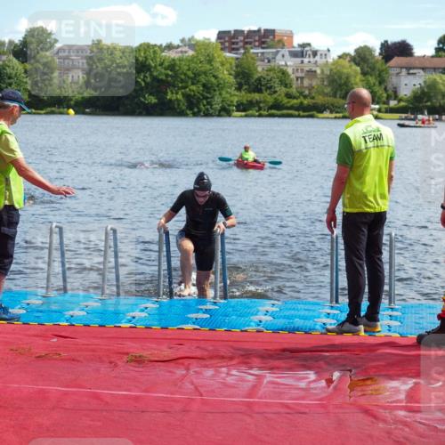 16.06.2024 - 7 Türme Triathlon KatJ http://msf.ph/oto/6314801 16.06.2024 11:22:01 Schwimmen 18, 162 meine-sportfotos.de
