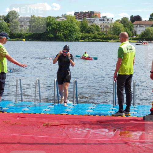 16.06.2024 - 7 Türme Triathlon KatJ http://msf.ph/oto/6314812 16.06.2024 11:22:02 Schwimmen 18, 162 meine-sportfotos.de
