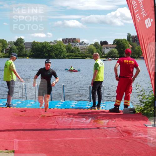 16.06.2024 - 7 Türme Triathlon KatJ http://msf.ph/oto/6314827 16.06.2024 11:22:04 Schwimmen 18, 162 meine-sportfotos.de