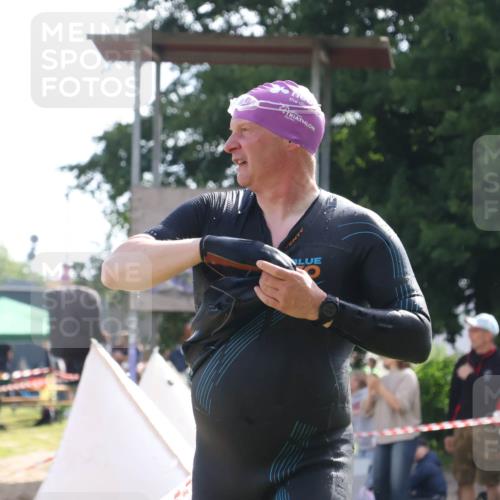 16.06.2024 - 26. Vierlanden-Triathlon Lena Gebhardt http://msf.ph/oto/6314830 16.06.2024 09:45:07 Schwimmen 17, 97, 120, 136, 160, 17, 97, 120, 136, 160 meine-sportfotos.de