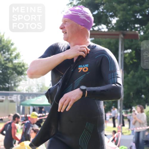 16.06.2024 - 26. Vierlanden-Triathlon Lena Gebhardt http://msf.ph/oto/6314832 16.06.2024 09:45:08 Schwimmen 17, 97, 120, 133, 136, 160, 17, 97, 120, 133, 136, 160 meine-sportfotos.de