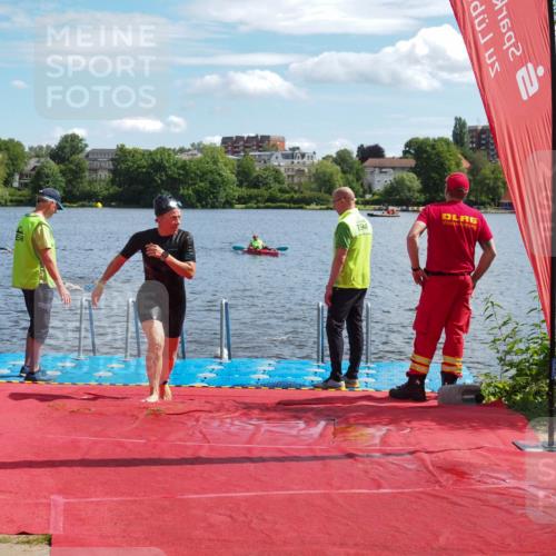 16.06.2024 - 7 Türme Triathlon KatJ http://msf.ph/oto/6314834 16.06.2024 11:22:04 Schwimmen 18, 162 meine-sportfotos.de