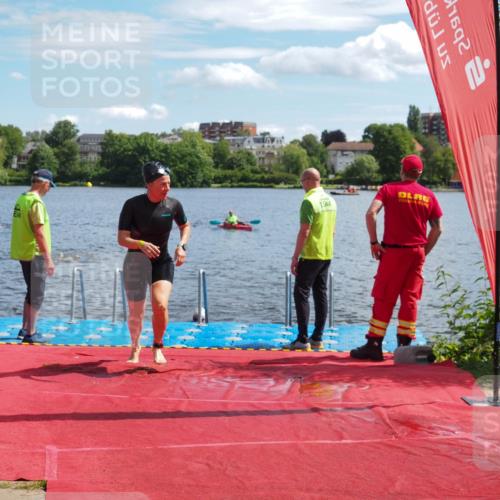 16.06.2024 - 7 Türme Triathlon KatJ http://msf.ph/oto/6314841 16.06.2024 11:22:05 Schwimmen 18, 162 meine-sportfotos.de