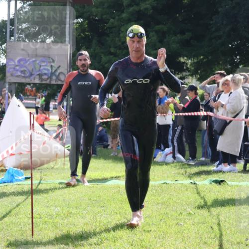 16.06.2024 - 26. Vierlanden-Triathlon Lena Gebhardt http://msf.ph/oto/6314856 16.06.2024 09:45:14 Schwimmen 17, 97, 133, 160, 17, 97, 133, 160 meine-sportfotos.de