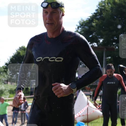 16.06.2024 - 26. Vierlanden-Triathlon Lena Gebhardt http://msf.ph/oto/6314870 16.06.2024 09:45:16 Schwimmen 17, 97, 133, 160, 17, 97, 133, 160 meine-sportfotos.de