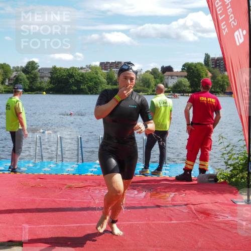 16.06.2024 - 7 Türme Triathlon KatJ http://msf.ph/oto/6314871 16.06.2024 11:22:06 Schwimmen 18, 162 meine-sportfotos.de