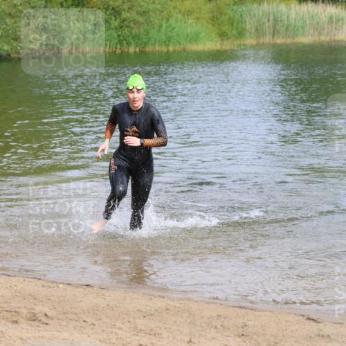 16.06.2024 - 26. Vierlanden-Triathlon Strokosch-Dieckow http://msf.ph/oto/6314890 16.06.2024 09:59:51 Schwimmen 201, 204, 201, 204 meine-sportfotos.de