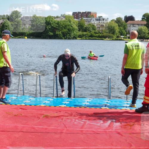 16.06.2024 - 7 Türme Triathlon KatJ http://msf.ph/oto/6314892 16.06.2024 11:22:09 Schwimmen 162 meine-sportfotos.de