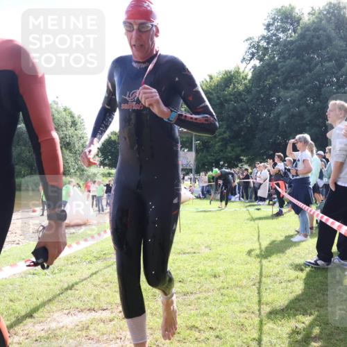 16.06.2024 - 26. Vierlanden-Triathlon Lena Gebhardt http://msf.ph/oto/6314898 16.06.2024 09:45:21 Schwimmen 97, 133, 97, 133 meine-sportfotos.de