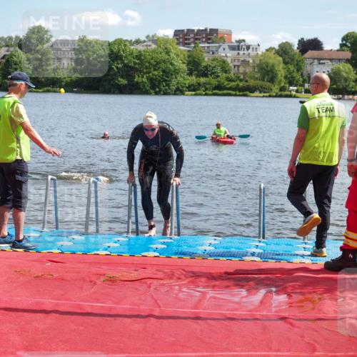 16.06.2024 - 7 Türme Triathlon KatJ http://msf.ph/oto/6314904 16.06.2024 11:22:10 Schwimmen 162 meine-sportfotos.de