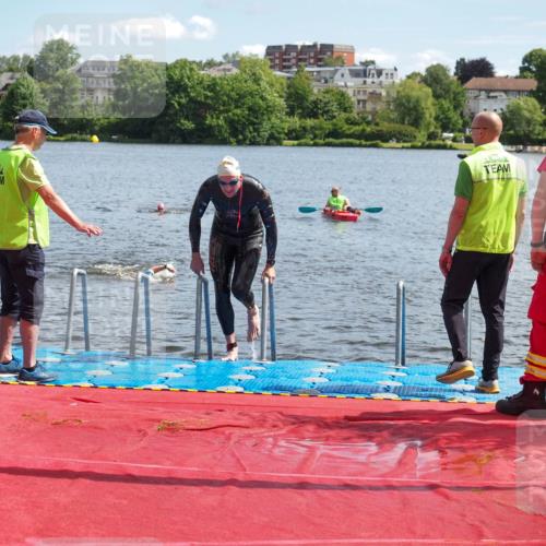 16.06.2024 - 7 Türme Triathlon KatJ http://msf.ph/oto/6314905 16.06.2024 11:22:10 Schwimmen 162 meine-sportfotos.de