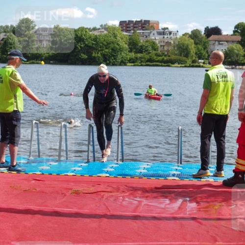 16.06.2024 - 7 Türme Triathlon KatJ http://msf.ph/oto/6314910 16.06.2024 11:22:10 Schwimmen 162 meine-sportfotos.de