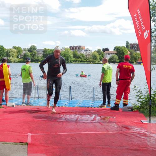 16.06.2024 - 7 Türme Triathlon KatJ http://msf.ph/oto/6314923 16.06.2024 11:22:12 Schwimmen 162 meine-sportfotos.de