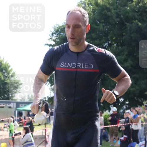 16.06.2024 - 26. Vierlanden-Triathlon Lena Gebhardt http://msf.ph/oto/6314965 16.06.2024 09:45:49 Schwimmen 51, 152, 51, 152 meine-sportfotos.de