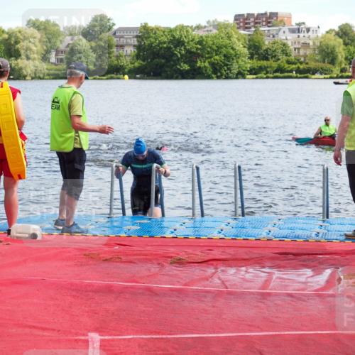 16.06.2024 - 7 Türme Triathlon KatJ http://msf.ph/oto/6314974 16.06.2024 11:22:28 Schwimmen 170 meine-sportfotos.de