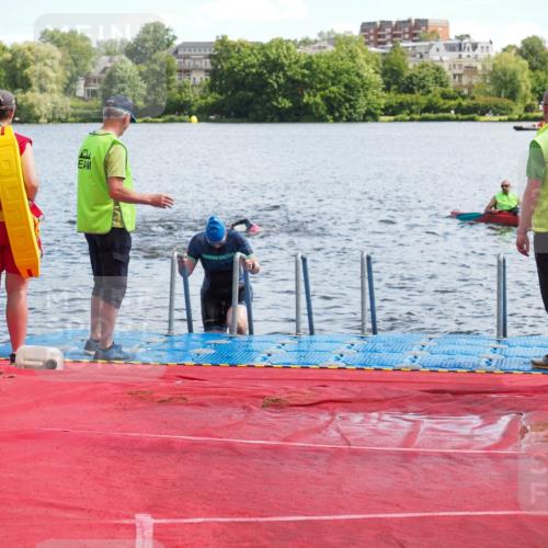 16.06.2024 - 7 Türme Triathlon KatJ http://msf.ph/oto/6314977 16.06.2024 11:22:29 Schwimmen 170 meine-sportfotos.de
