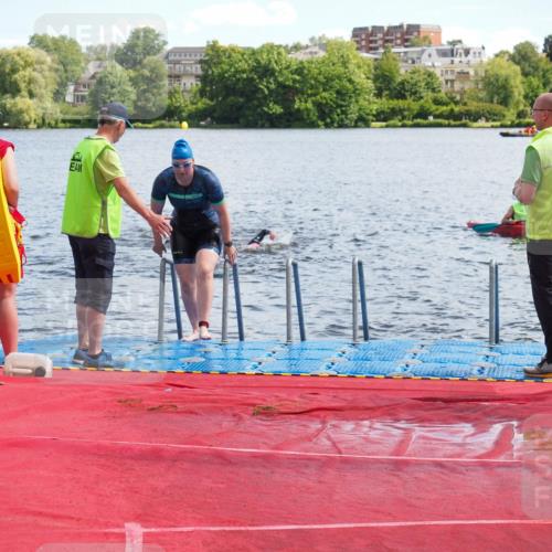 16.06.2024 - 7 Türme Triathlon KatJ http://msf.ph/oto/6314993 16.06.2024 11:22:31 Schwimmen 170 meine-sportfotos.de