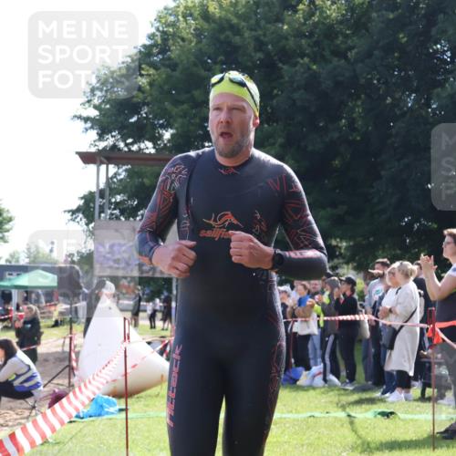 16.06.2024 - 26. Vierlanden-Triathlon Lena Gebhardt http://msf.ph/oto/6314995 16.06.2024 09:46:01 Schwimmen 54, 84, 92, 152, 54, 84, 92, 152 meine-sportfotos.de