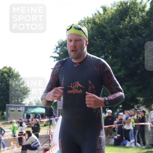16.06.2024 - 26. Vierlanden-Triathlon Lena Gebhardt http://msf.ph/oto/6314999 16.06.2024 09:46:02 Schwimmen 54, 84, 92, 152, 54, 84, 92, 152 meine-sportfotos.de