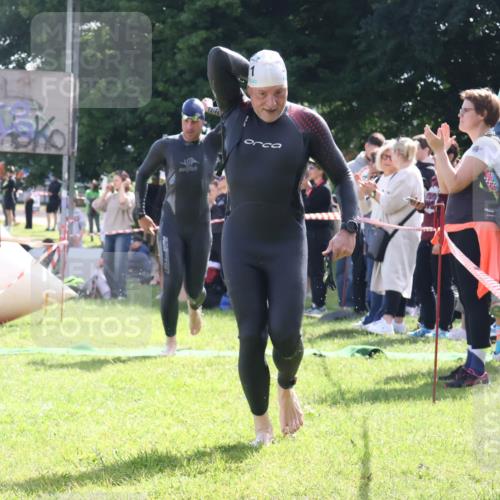 16.06.2024 - 26. Vierlanden-Triathlon Lena Gebhardt http://msf.ph/oto/6315011 16.06.2024 09:46:08 Schwimmen 54, 84, 92, 54, 84, 92 meine-sportfotos.de
