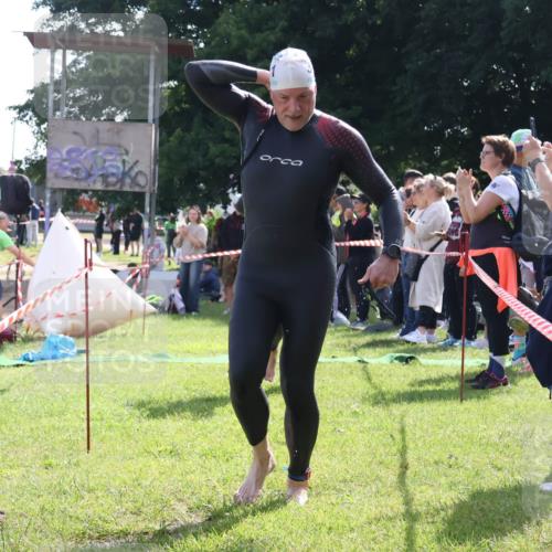 16.06.2024 - 26. Vierlanden-Triathlon Lena Gebhardt http://msf.ph/oto/6315018 16.06.2024 09:46:09 Schwimmen 54, 84, 92, 54, 84, 92 meine-sportfotos.de