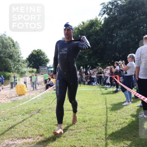 16.06.2024 - 26. Vierlanden-Triathlon Lena Gebhardt http://msf.ph/oto/6315031 16.06.2024 09:46:11 Schwimmen 22, 54, 84, 92, 22, 54, 84, 92 meine-sportfotos.de