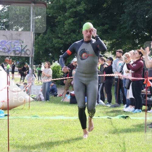 16.06.2024 - 26. Vierlanden-Triathlon Lena Gebhardt http://msf.ph/oto/6315041 16.06.2024 09:46:15 Schwimmen 22, 92, 173, 22, 92, 173 meine-sportfotos.de