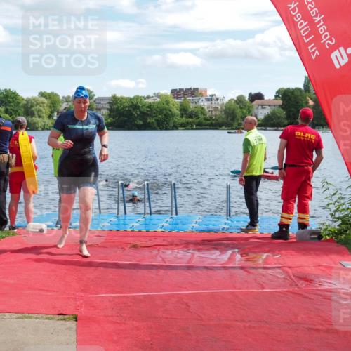 16.06.2024 - 7 Türme Triathlon KatJ http://msf.ph/oto/6315051 16.06.2024 11:22:36 Schwimmen 170 meine-sportfotos.de
