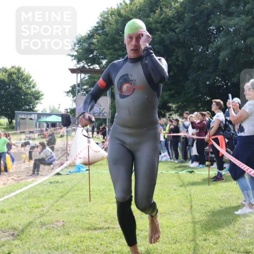 16.06.2024 - 26. Vierlanden-Triathlon Lena Gebhardt http://msf.ph/oto/6315055 16.06.2024 09:46:17 Schwimmen 22, 92, 173, 22, 92, 173 meine-sportfotos.de