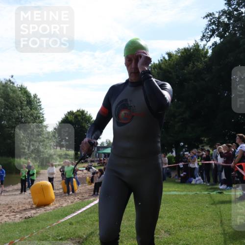 16.06.2024 - 26. Vierlanden-Triathlon Lena Gebhardt http://msf.ph/oto/6315058 16.06.2024 09:46:17 Schwimmen 22, 92, 173, 22, 92, 173 meine-sportfotos.de