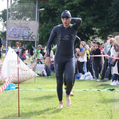 16.06.2024 - 26. Vierlanden-Triathlon Lena Gebhardt http://msf.ph/oto/6315070 16.06.2024 09:46:26 Schwimmen 22, 89, 168, 173, 22, 89, 168, 173 meine-sportfotos.de