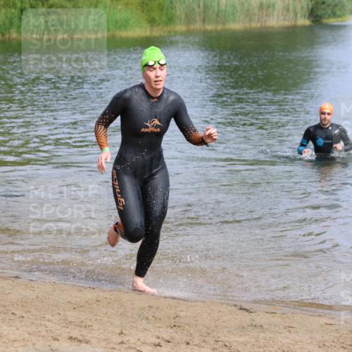 16.06.2024 - 26. Vierlanden-Triathlon Strokosch-Dieckow http://msf.ph/oto/6315073 16.06.2024 09:59:52 Schwimmen 201, 204, 201, 204 meine-sportfotos.de