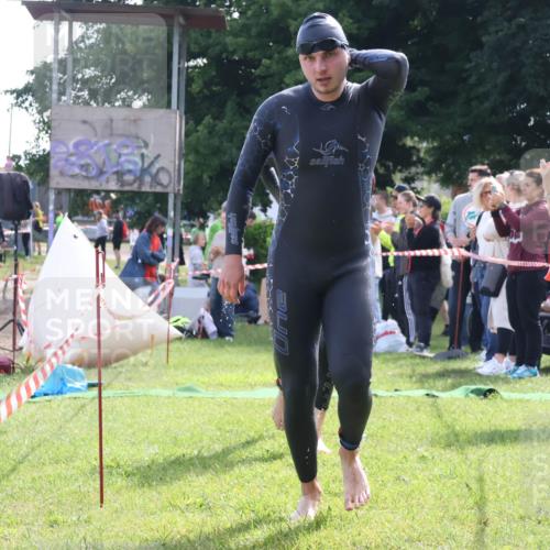 16.06.2024 - 26. Vierlanden-Triathlon Lena Gebhardt http://msf.ph/oto/6315074 16.06.2024 09:46:27 Schwimmen 22, 89, 168, 173, 22, 89, 168, 173 meine-sportfotos.de