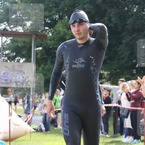 16.06.2024 - 26. Vierlanden-Triathlon Lena Gebhardt http://msf.ph/oto/6315078 16.06.2024 09:46:27 Schwimmen 22, 89, 168, 173, 22, 89, 168, 173 meine-sportfotos.de