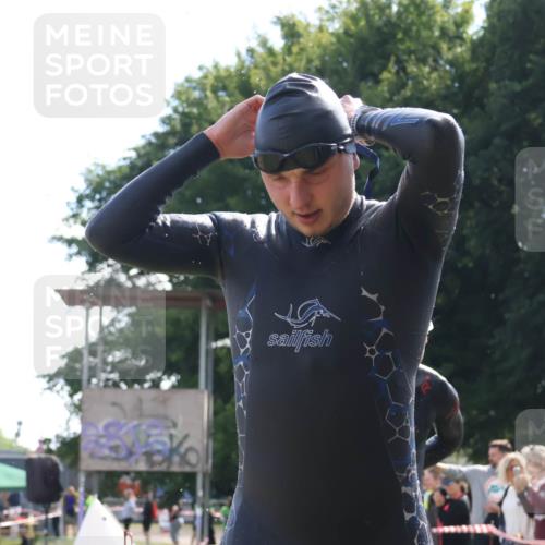 16.06.2024 - 26. Vierlanden-Triathlon Lena Gebhardt http://msf.ph/oto/6315084 16.06.2024 09:46:28 Schwimmen 22, 89, 168, 173, 22, 89, 168, 173 meine-sportfotos.de