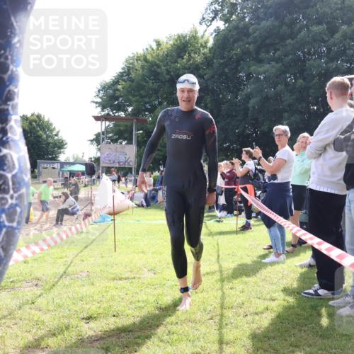 16.06.2024 - 26. Vierlanden-Triathlon Lena Gebhardt http://msf.ph/oto/6315088 16.06.2024 09:46:29 Schwimmen 22, 89, 138, 168, 173, 22, 89, 138, 168, 173 meine-sportfotos.de