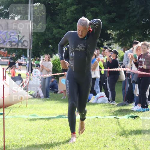 16.06.2024 - 26. Vierlanden-Triathlon Lena Gebhardt http://msf.ph/oto/6315102 16.06.2024 09:46:38 Schwimmen 89, 115, 138, 168, 89, 115, 138, 168 meine-sportfotos.de