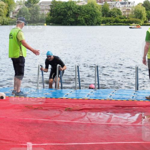 16.06.2024 - 7 Türme Triathlon KatJ http://msf.ph/oto/6315113 16.06.2024 11:22:47 Schwimmen 170 meine-sportfotos.de