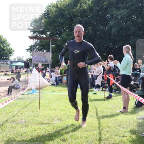 16.06.2024 - 26. Vierlanden-Triathlon Lena Gebhardt http://msf.ph/oto/6315118 16.06.2024 09:46:41 Schwimmen 89, 115, 138, 168, 89, 115, 138, 168 meine-sportfotos.de