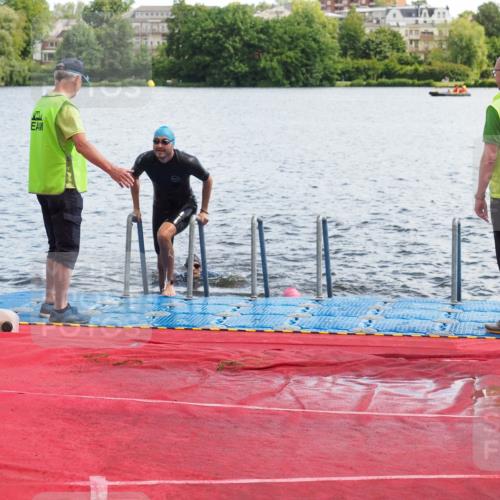 16.06.2024 - 7 Türme Triathlon KatJ http://msf.ph/oto/6315133 16.06.2024 11:22:47 Schwimmen 170 meine-sportfotos.de
