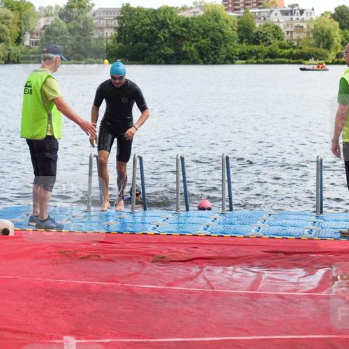16.06.2024 - 7 Türme Triathlon KatJ http://msf.ph/oto/6315135 16.06.2024 11:22:48 Schwimmen 170 meine-sportfotos.de