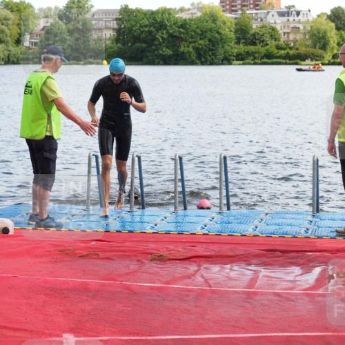 16.06.2024 - 7 Türme Triathlon KatJ http://msf.ph/oto/6315138 16.06.2024 11:22:48 Schwimmen 170 meine-sportfotos.de