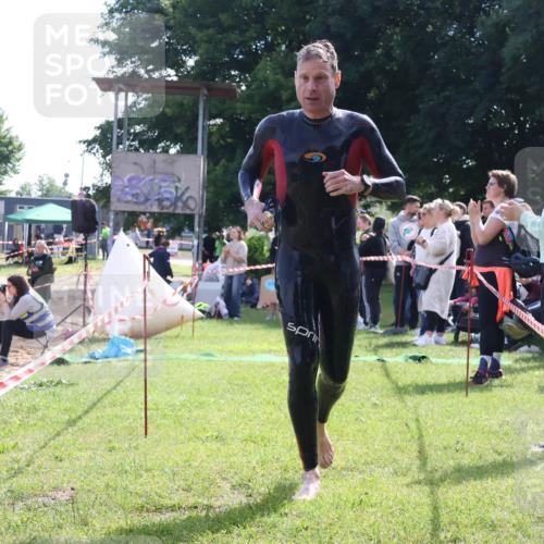 16.06.2024 - 26. Vierlanden-Triathlon Lena Gebhardt http://msf.ph/oto/6315153 16.06.2024 09:46:48 Schwimmen 115, 125, 131, 138, 158, 115, 125, 131, 138, 158 meine-sportfotos.de