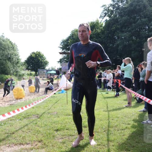 16.06.2024 - 26. Vierlanden-Triathlon Lena Gebhardt http://msf.ph/oto/6315163 16.06.2024 09:46:49 Schwimmen 115, 125, 131, 138, 158, 115, 125, 131, 138, 158 meine-sportfotos.de