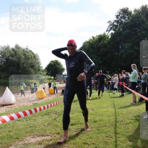 16.06.2024 - 26. Vierlanden-Triathlon Lena Gebhardt http://msf.ph/oto/6315196 16.06.2024 09:47:04 Schwimmen 4, 124, 125, 131, 158, 4, 124, 125, 131, 158 meine-sportfotos.de