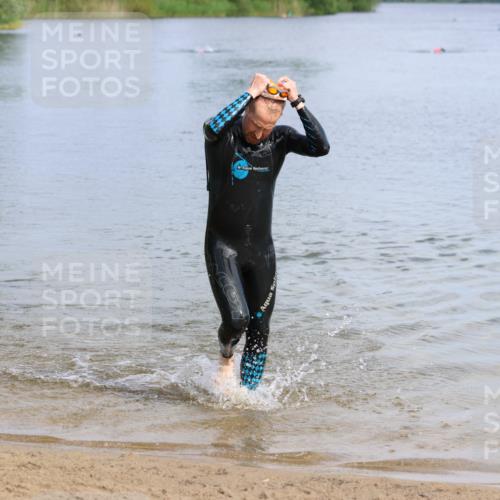 16.06.2024 - 26. Vierlanden-Triathlon Strokosch-Dieckow http://msf.ph/oto/6315211 16.06.2024 10:00:01 Schwimmen 95, 201, 95, 201 meine-sportfotos.de