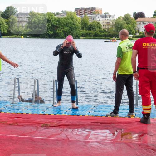 16.06.2024 - 7 Türme Triathlon KatJ http://msf.ph/oto/6315220 16.06.2024 11:22:54 Schwimmen 170 meine-sportfotos.de