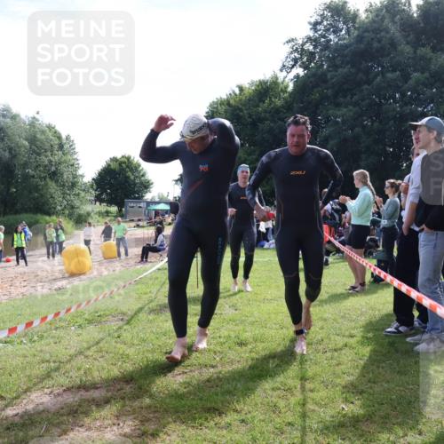 16.06.2024 - 26. Vierlanden-Triathlon Lena Gebhardt http://msf.ph/oto/6315230 16.06.2024 09:47:09 Schwimmen 4, 124, 4, 124 meine-sportfotos.de